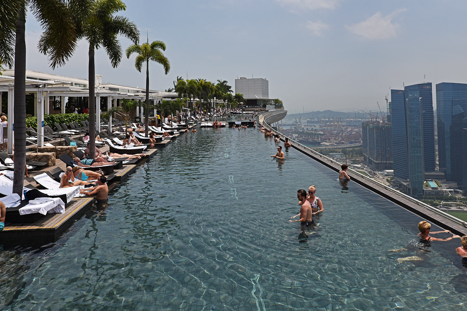 Nikon D810 + AF Zoom-Nikkor 35-70mm f/2.8 sample photo. Singapore marina bay sands hotel photography