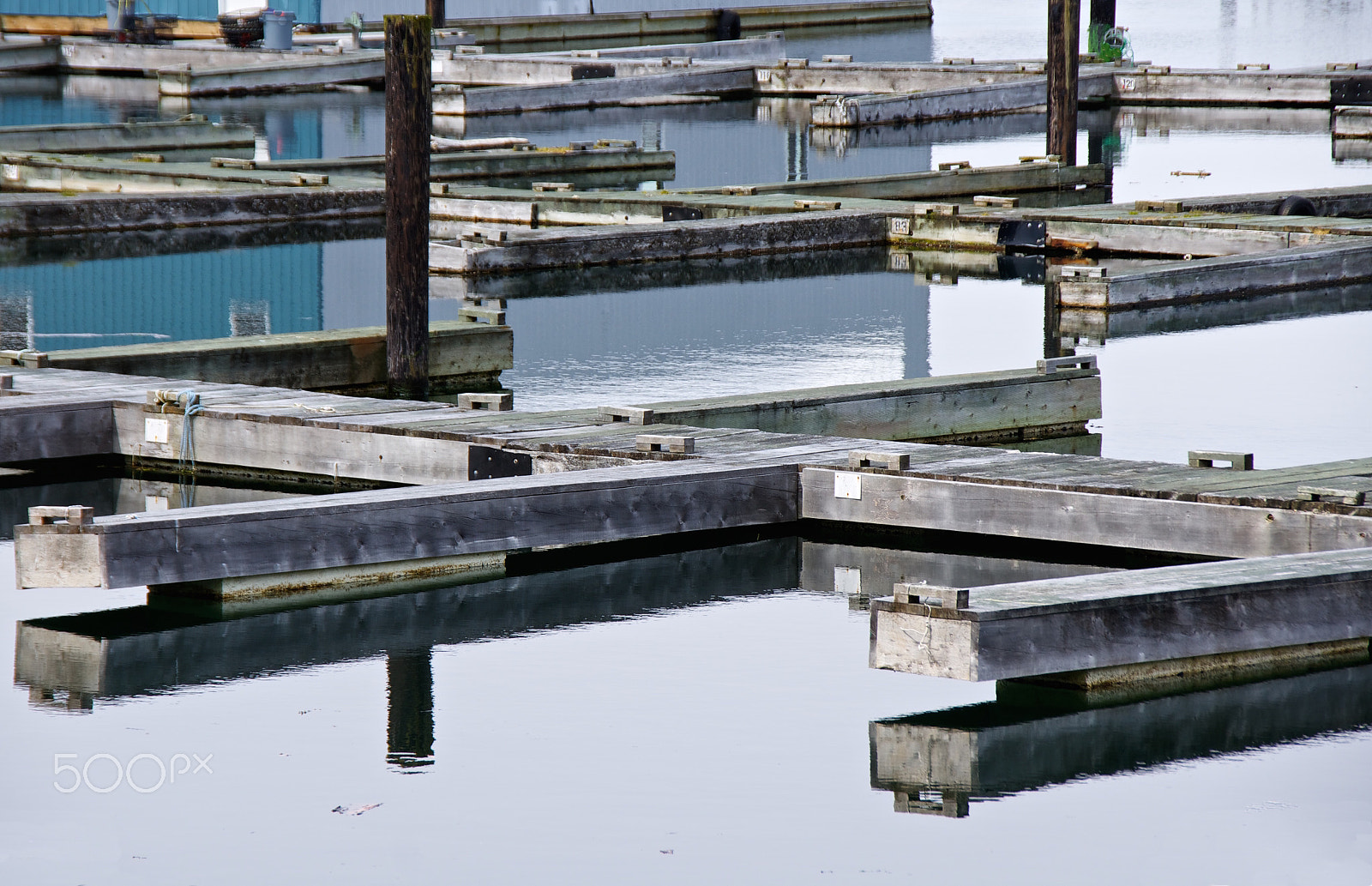 Sony Alpha DSLR-A580 sample photo. Empty marina photography
