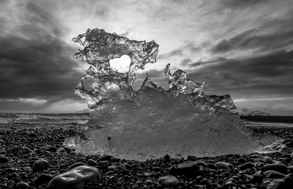 Leica M (Typ 240) + Leica Tri-Elmar-M 16-18-21mm F4 ASPH sample photo. Natural ice on the beach 2 photography