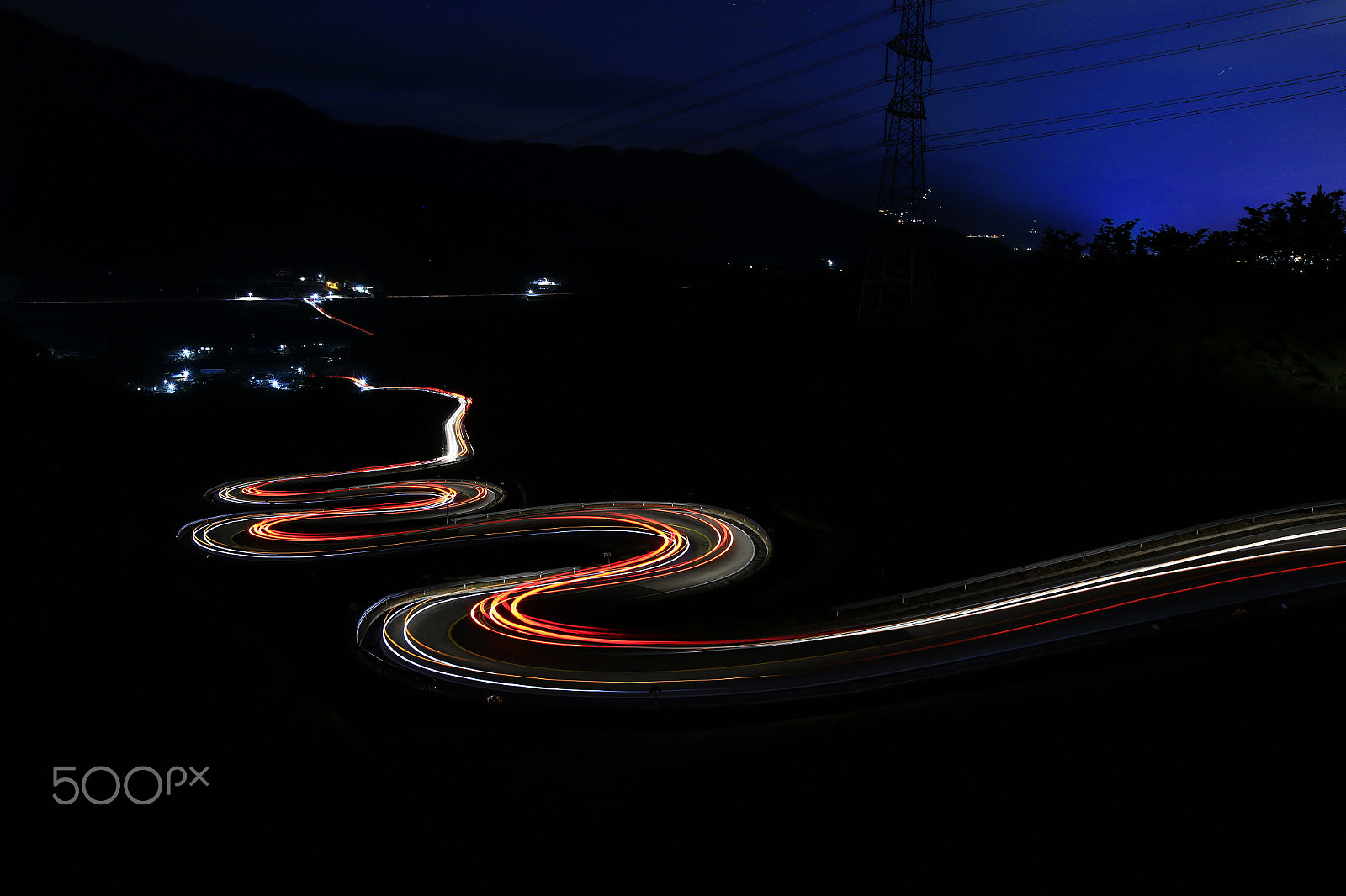 Canon EOS 6D + Canon EF 16-35mm F2.8L USM sample photo. Jianjae winding road photography