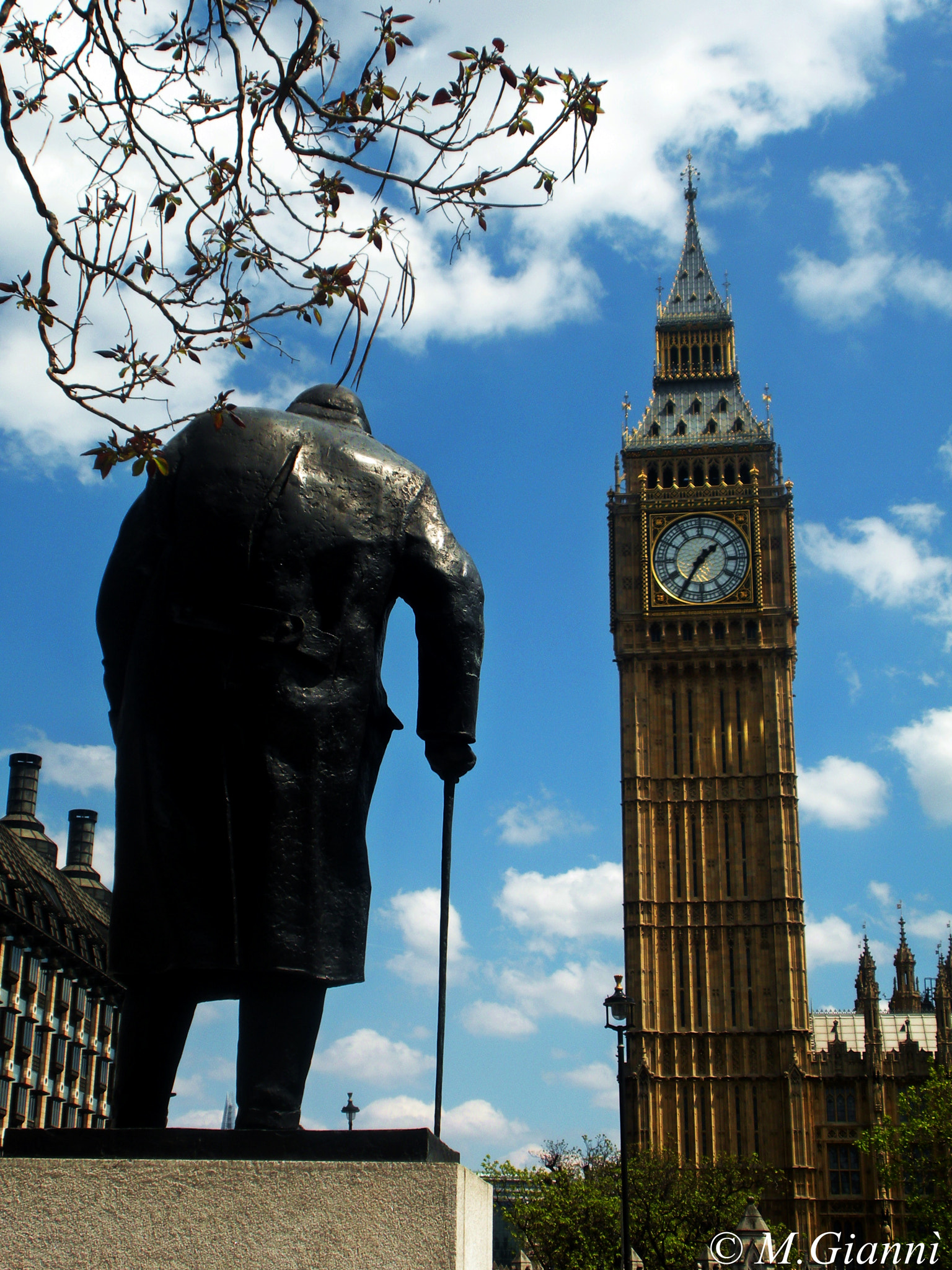 Nikon Coolpix S560 sample photo. Winston churchill photography