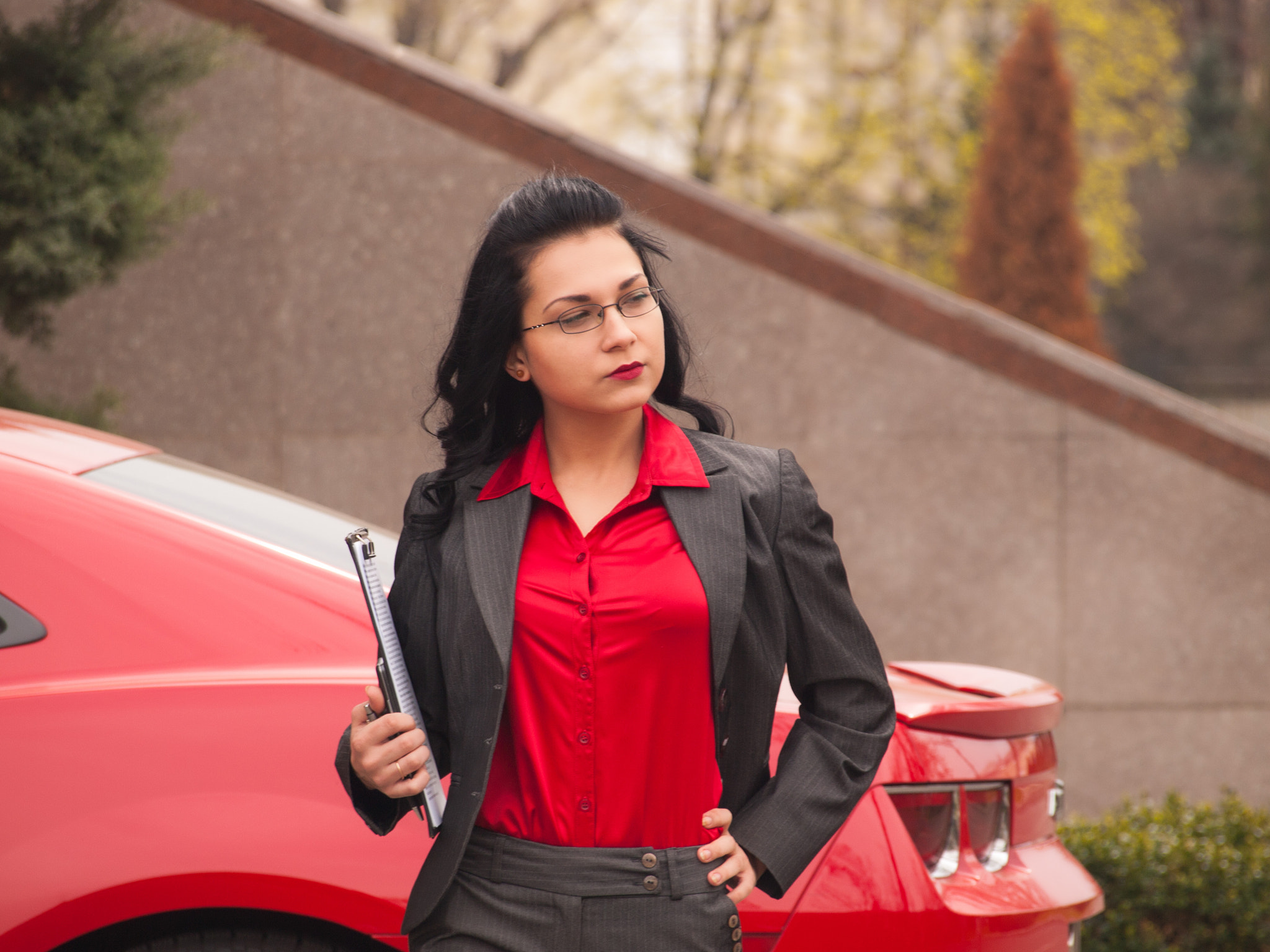 Olympus Zuiko Digital ED 40-150mm F4.0-5.6 sample photo. Business woman photography
