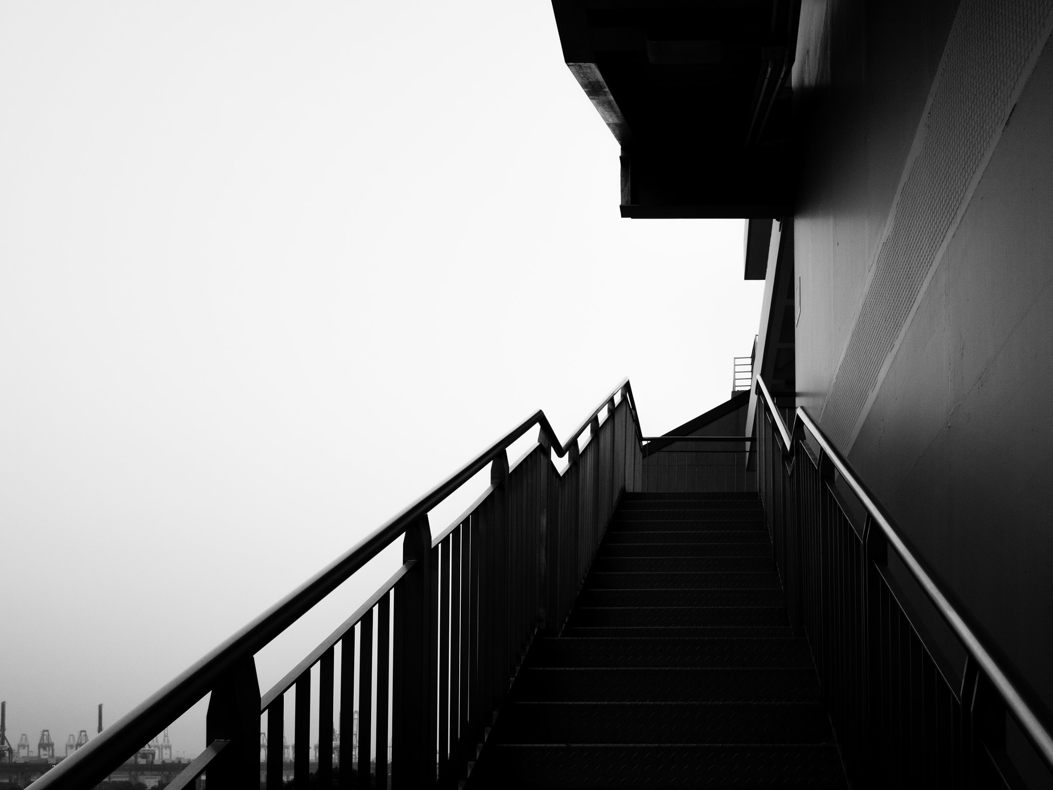 Olympus OM-D E-M10 + Panasonic Lumix G 14mm F2.5 ASPH sample photo. Stairs to heaven photography