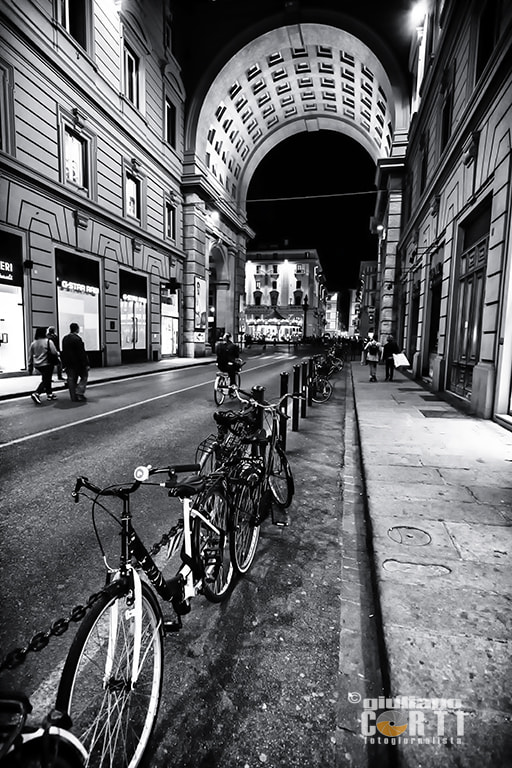 Fujifilm X-Pro2 + ZEISS Touit 12mm F2.8 sample photo. Firenze via degli strozzi, piazza repubblica photography