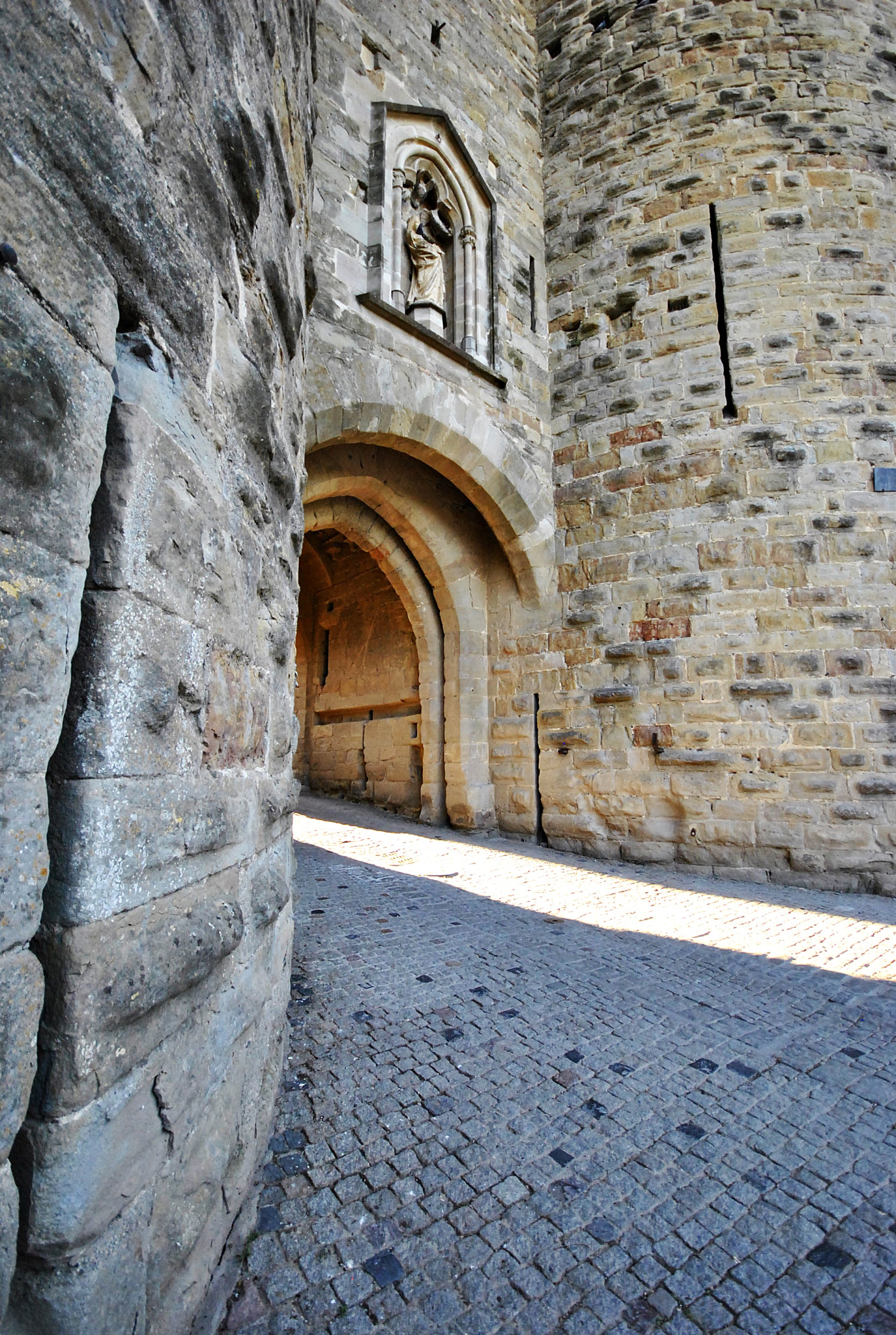 Sigma 10-20mm F4-5.6 EX DC HSM sample photo. Entrada a la ciudad photography