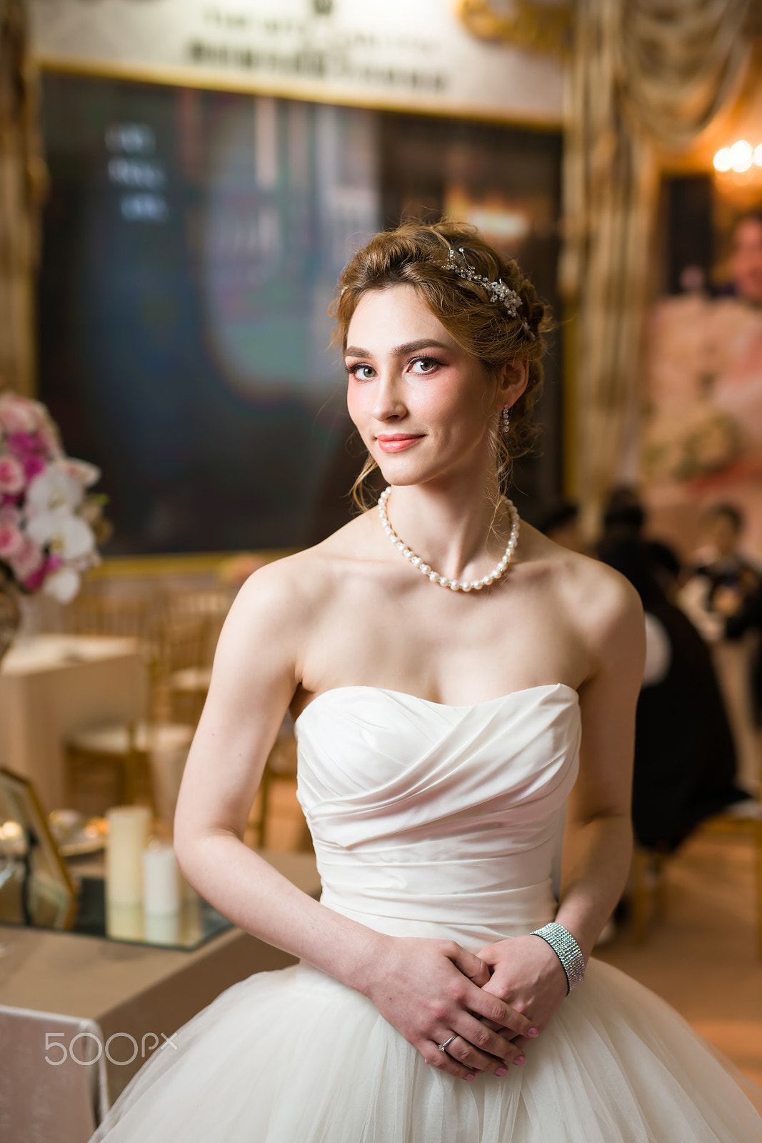 Minolta AF 50mm F1.4 [New] sample photo. Russian lady in wedding veil front view photography