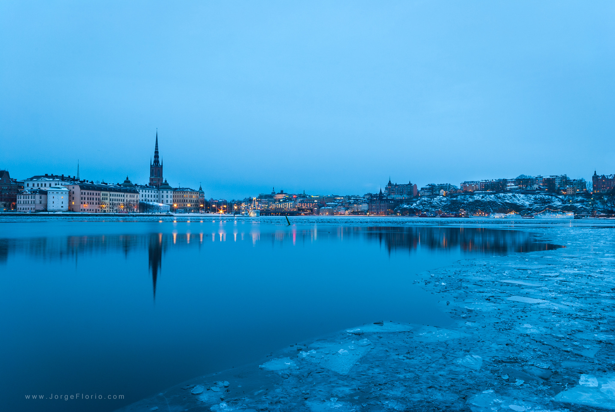 Sigma 10-20mm F4-5.6 EX DC HSM sample photo. Cold stockholm photography