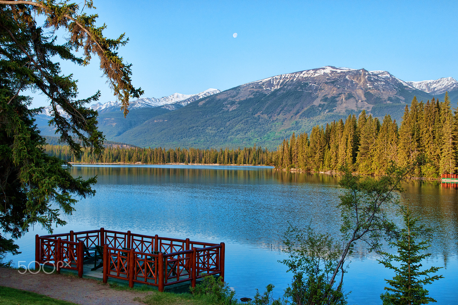 Sony Alpha DSLR-A700 + Sigma 17-70mm F2.8-4.5 (D) sample photo. Jasper, alberta, canada. photography