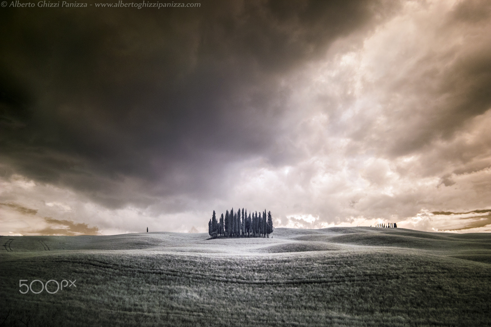 Sigma 8-16mm F4.5-5.6 DC HSM sample photo. Tuscan icon photography
