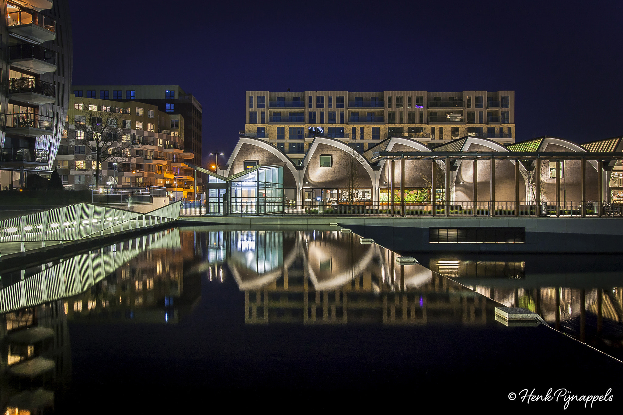 Canon EF-S 10-18mm F4.5–5.6 IS STM sample photo. Reflection in my hometown photography