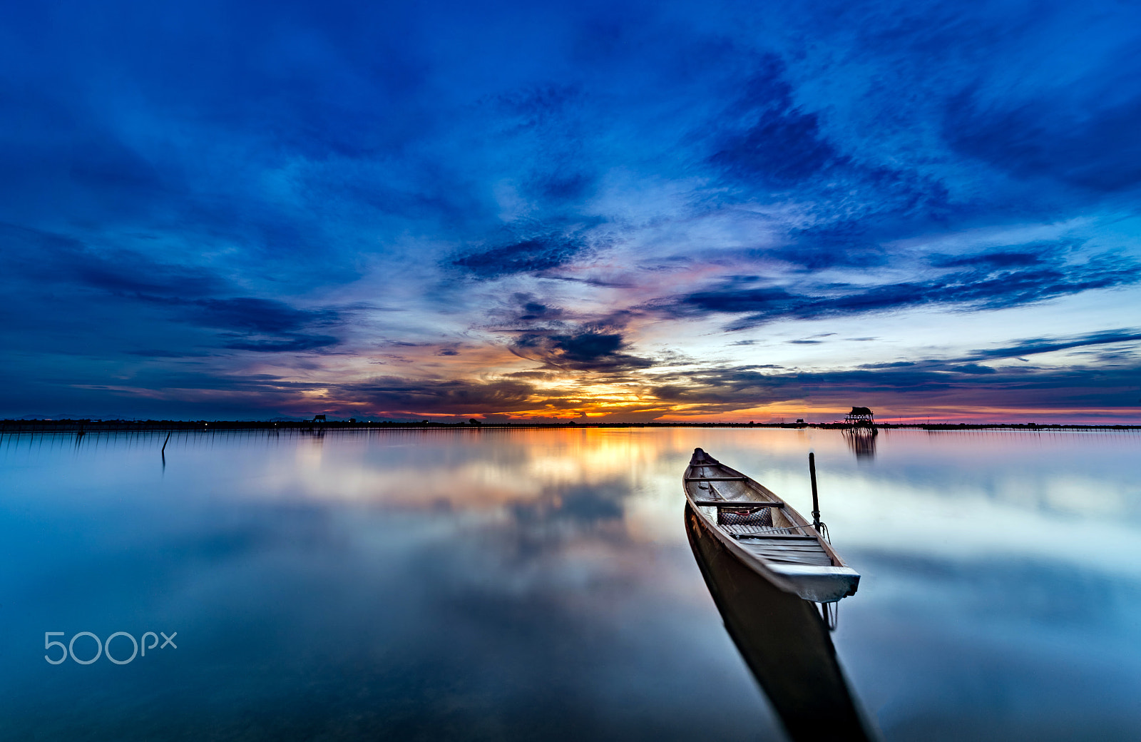 Sigma 12-24mm F4.5-5.6 EX DG Aspherical HSM sample photo. Arrow sunset photography