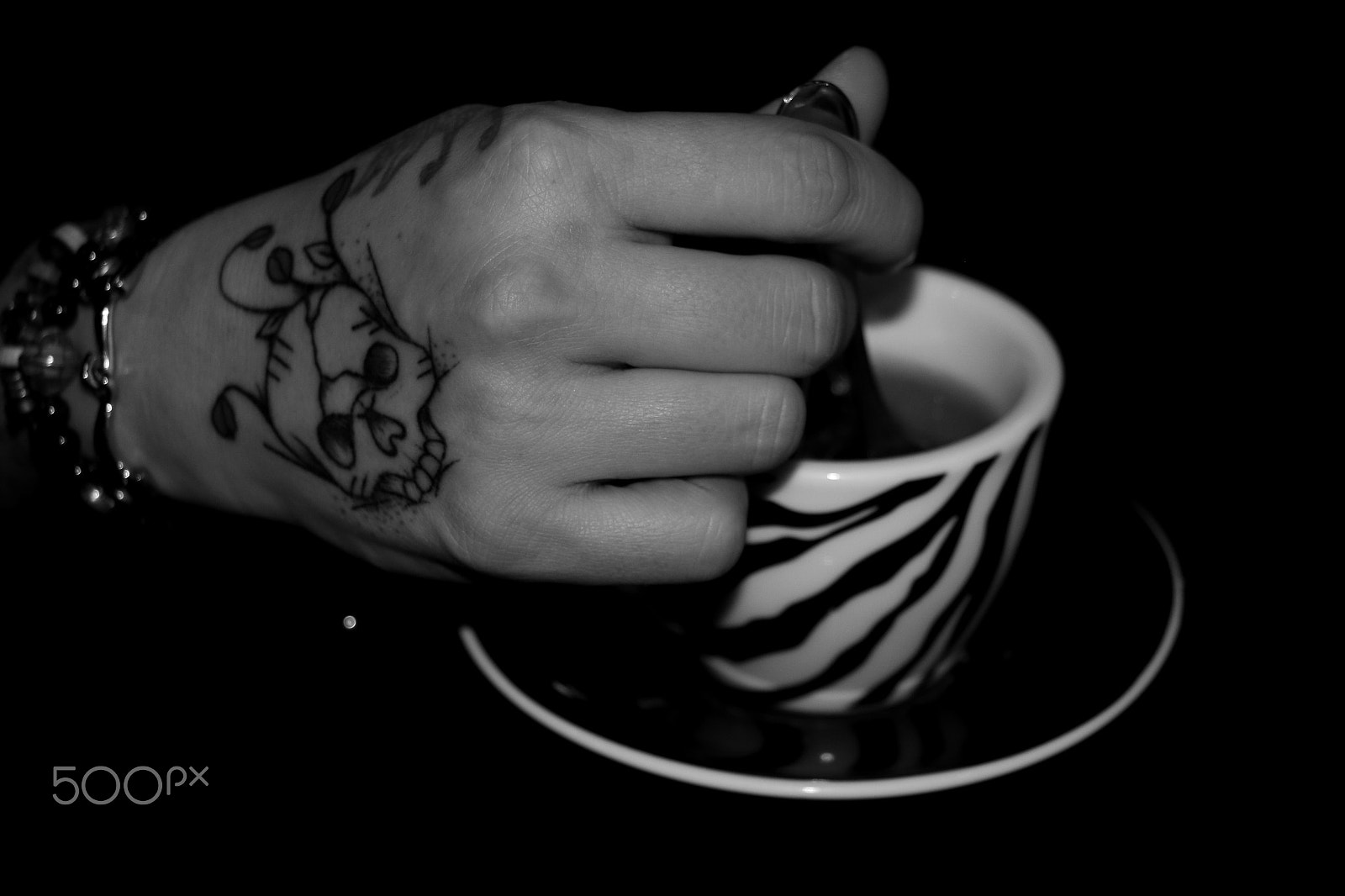 Canon EF-S 18-135mm F3.5-5.6 IS STM sample photo. "are you sure to want a coffee?" photography