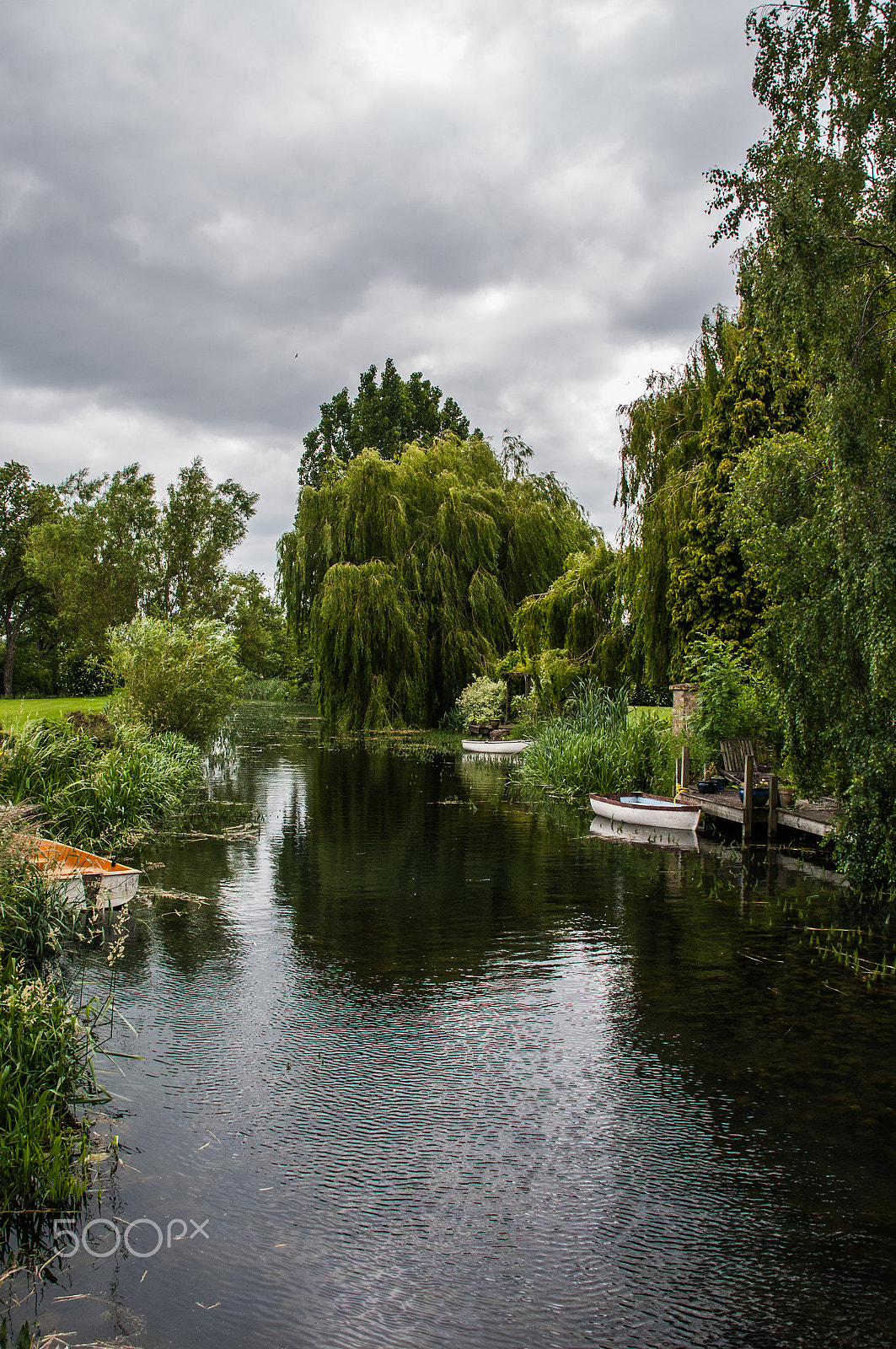 Nikon D300 + Sigma 18-200mm F3.5-6.3 DC sample photo. On the river photography