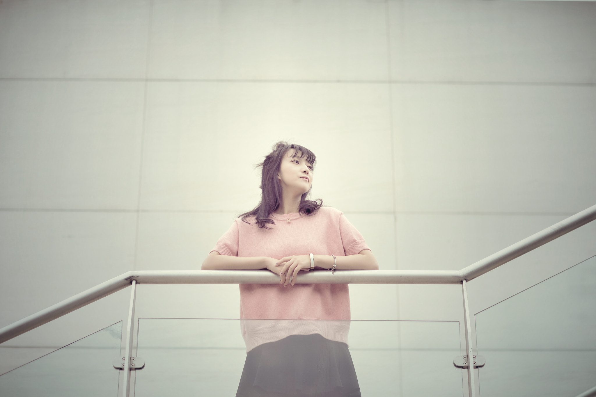 Canon EOS-1D X + Canon EF 85mm F1.2 sample photo. 你在楼上看风景 楼下的人在看你 photography