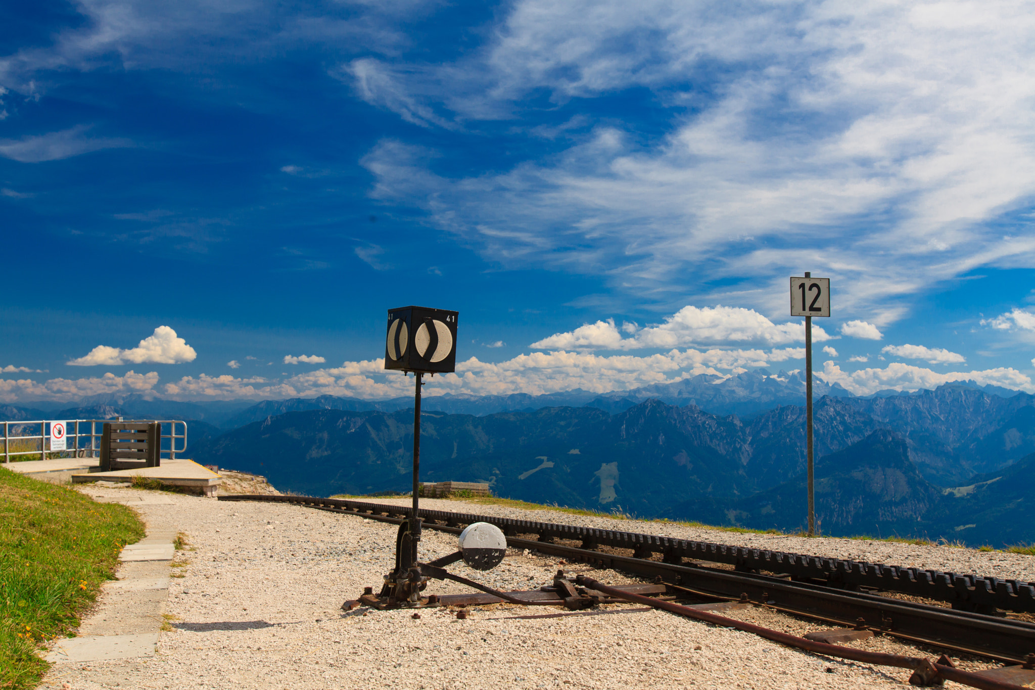 Canon EF 16-35mm F2.8L USM sample photo. Cog railway in austrian alps photography