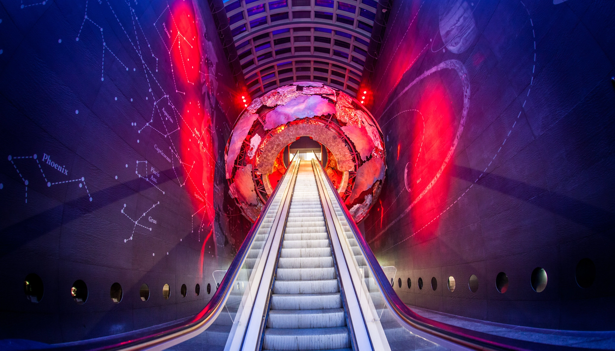 Canon EOS 5D Mark II + Sigma 15mm f/2.8 EX Fisheye sample photo. Natural history museum photography