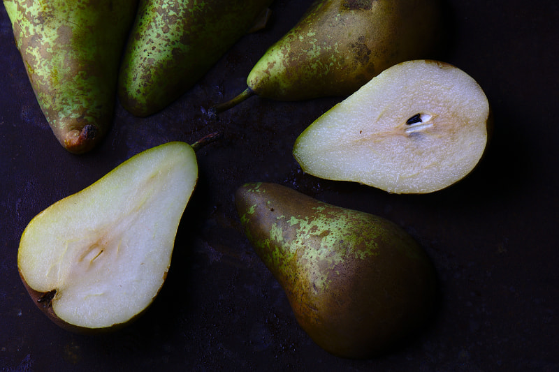 Samsung NX300 + Samsung NX 50-200mm F4-5.6 ED OIS sample photo. Tart caramelized pears with ginger photography
