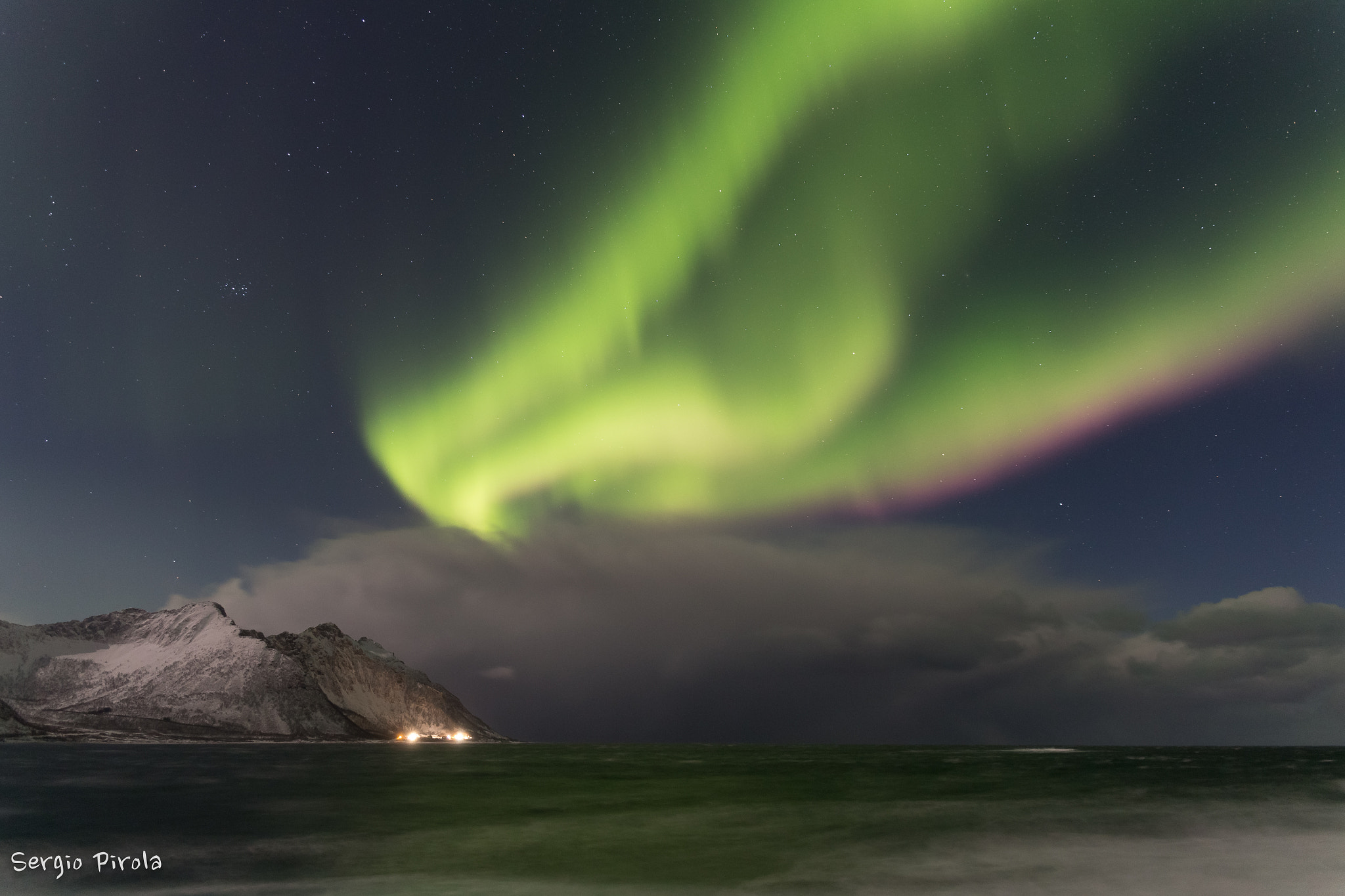 Sigma 24-70mm F2.8 EX DG Macro sample photo. Aurora borealis, photography