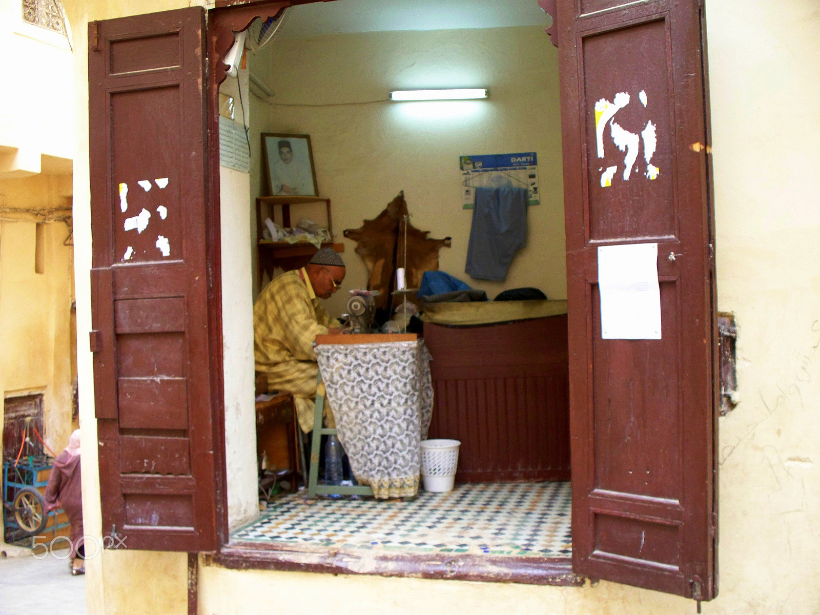 Kodak Z1275 ZOOM DIGITAL CAMERA sample photo. Moroccan street - tailor photography
