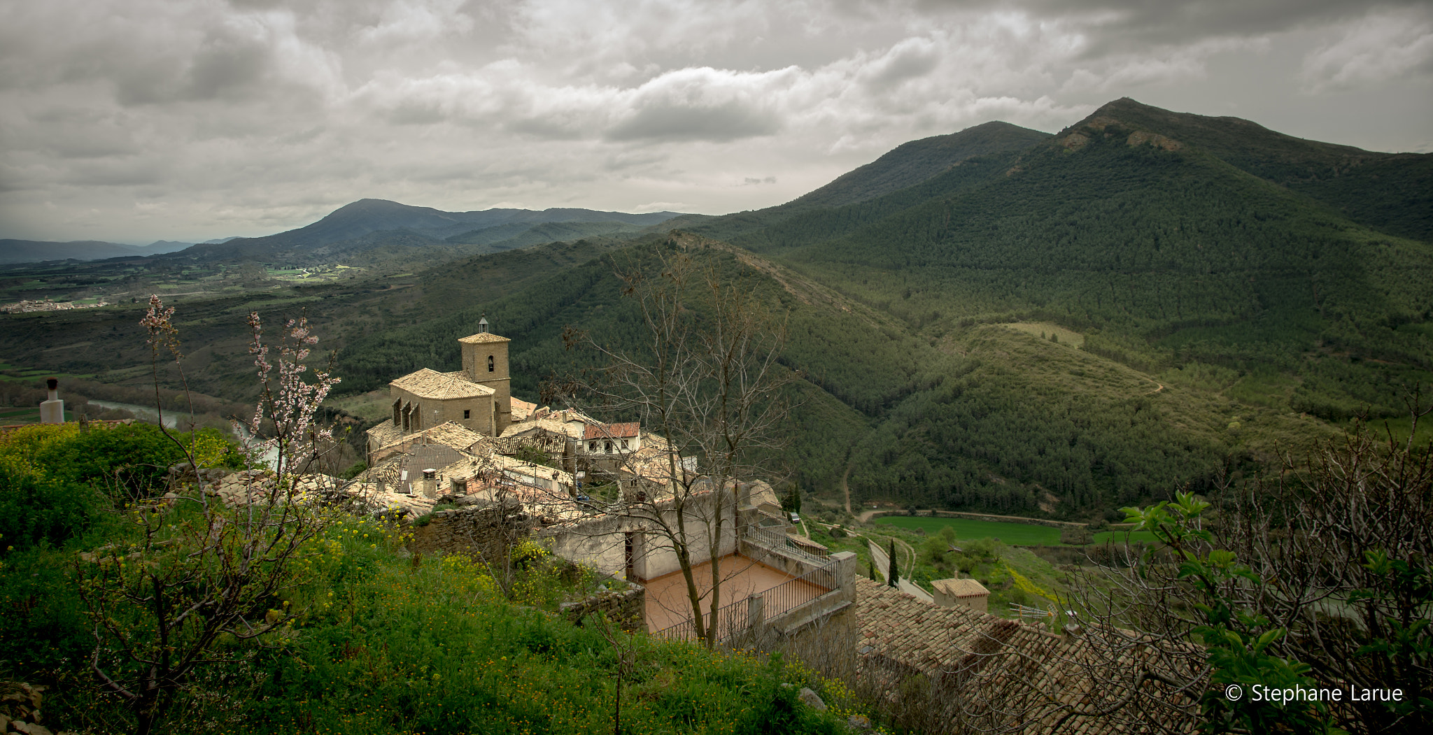 Sigma 17-50mm F2.8 EX DC HSM sample photo. Small village uphill. photography