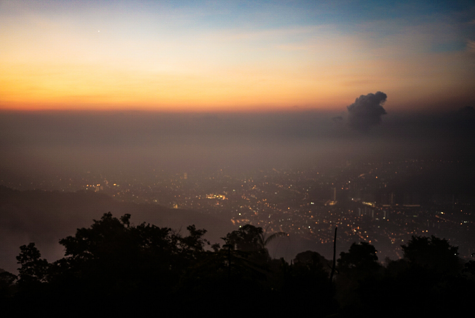 Sony Alpha QX1 + Sony E 20mm F2.8 sample photo. Sunrise  photography