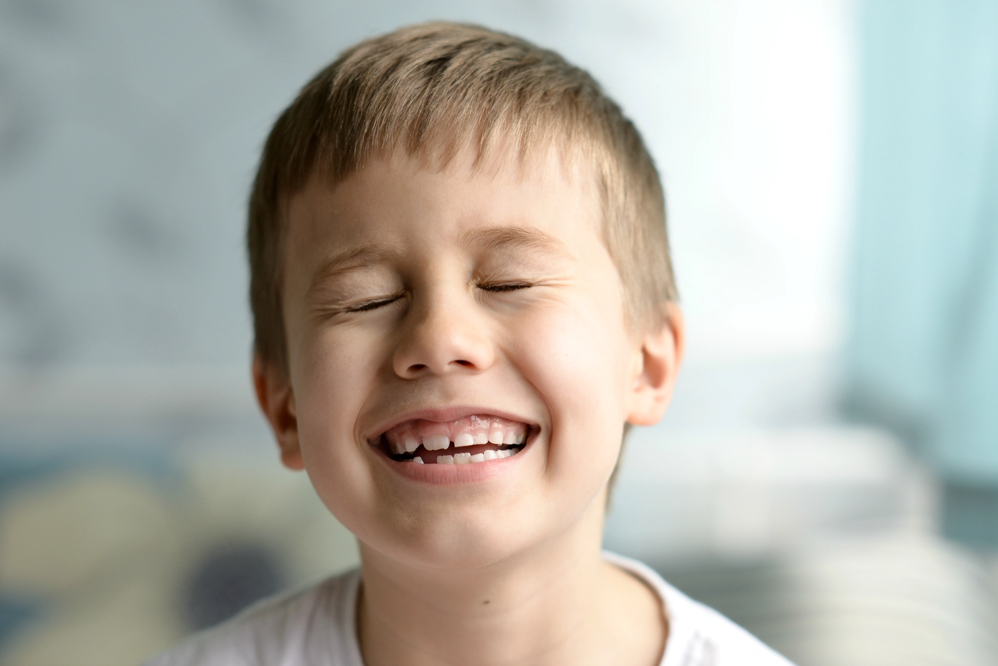 Nikon D610 + Nikon AF Nikkor 105mm F2D DC sample photo. Laughter photography