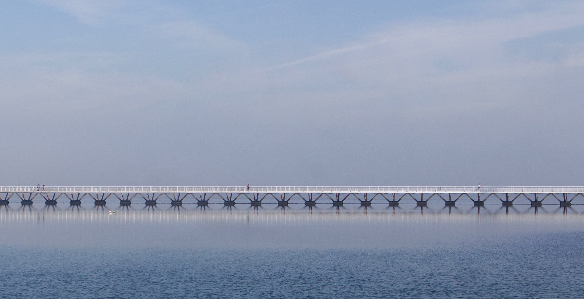 Canon EOS 650D (EOS Rebel T4i / EOS Kiss X6i) sample photo. Bridge to lisbons oceanarium. lisbon, portugal. photography