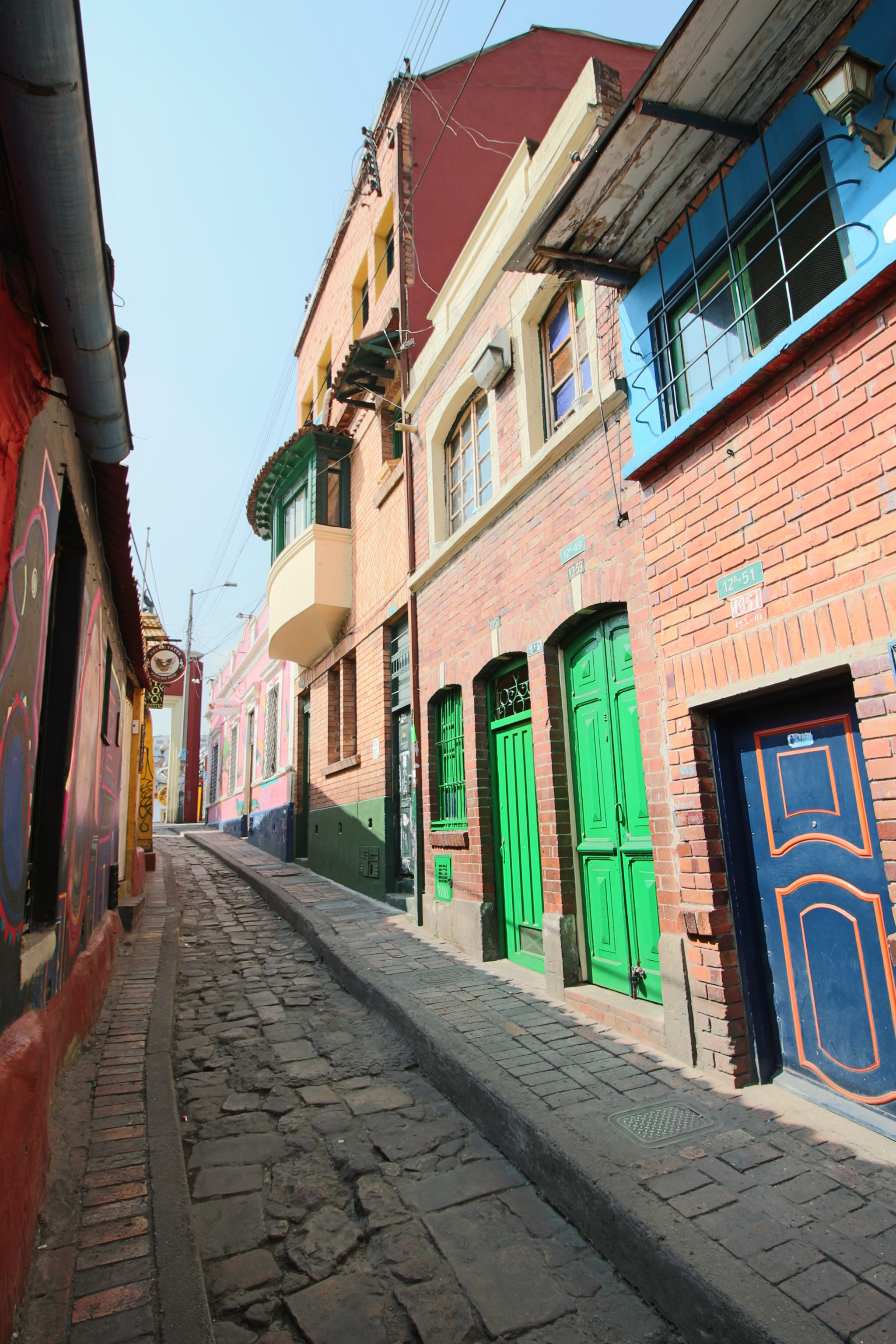Canon EF-S 10-18mm F4.5–5.6 IS STM sample photo. Barrio la candelaria bogotá photography