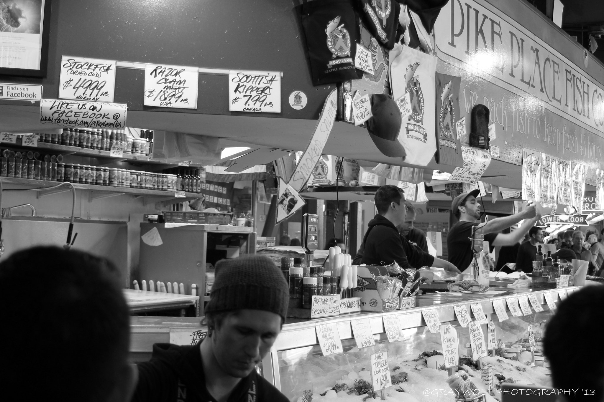 Canon EF 35-80mm f/4-5.6 sample photo. Pike market photography