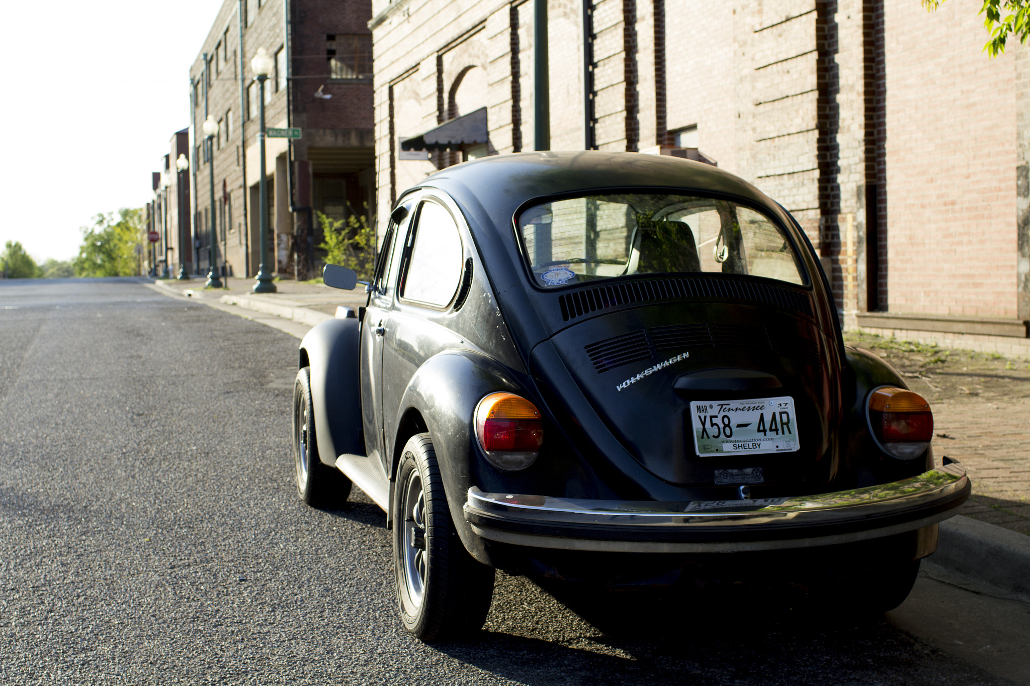 Canon EF 35mm F1.4L USM sample photo. Vw beetle photography