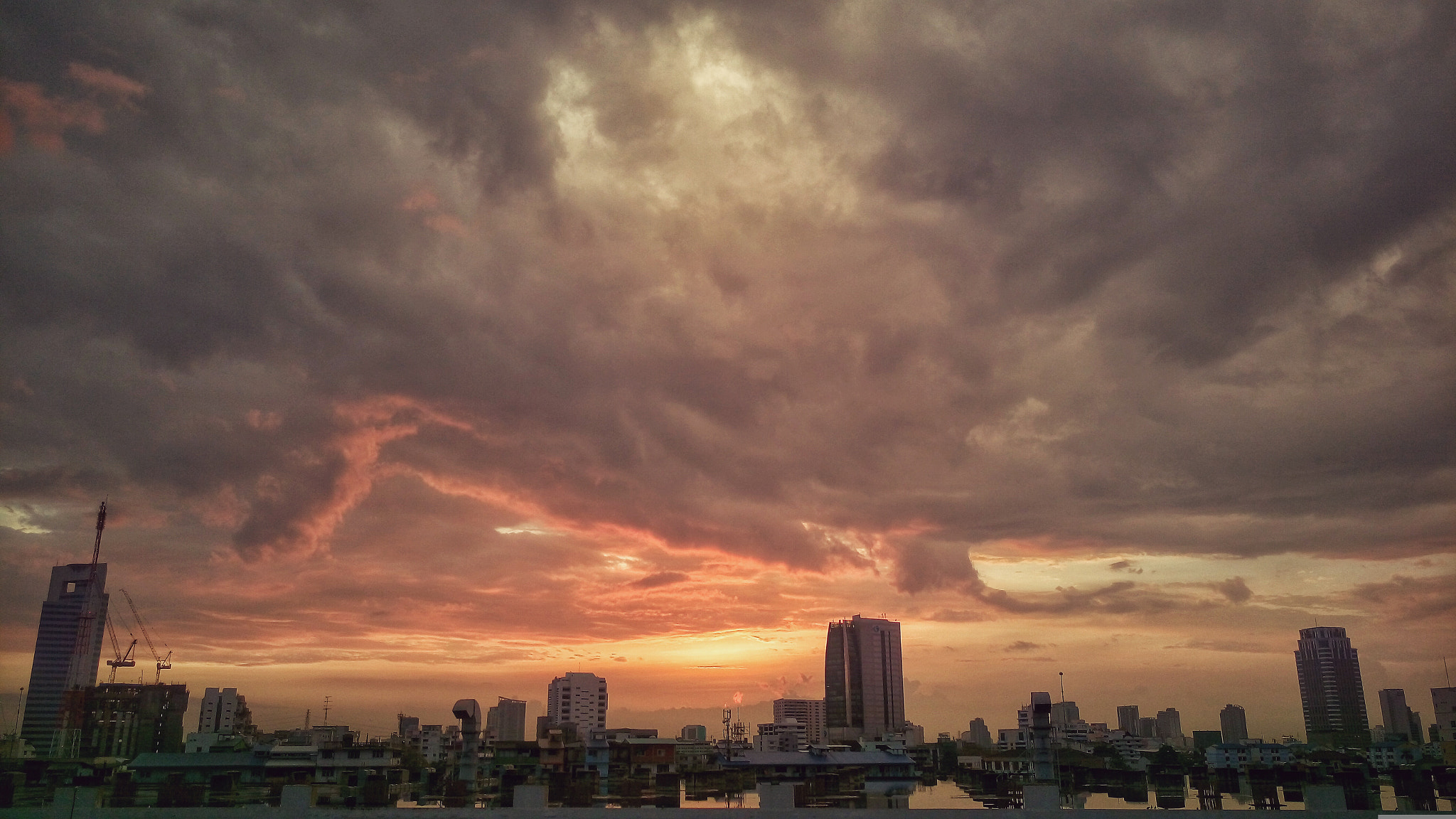 HTC ONE M9PLUS sample photo. Sky after rain photography