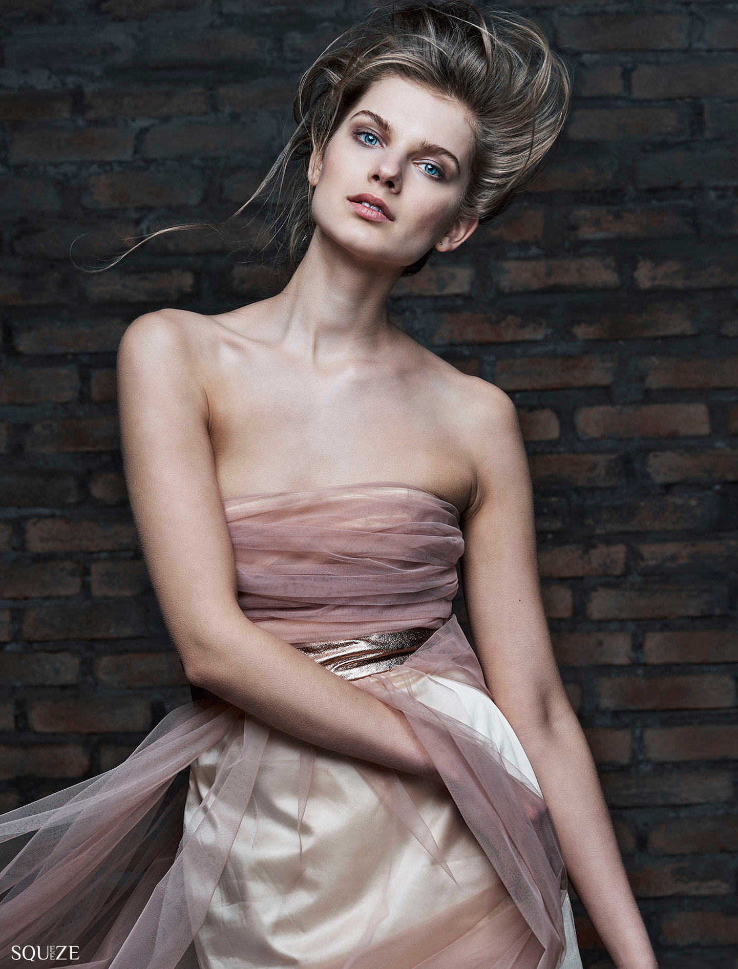 Sony Sonnar T* 135mm F1.8 ZA sample photo. Santa strucko @ squeeze - fashion editorial photography