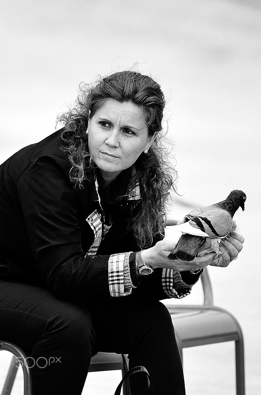 Nikon D3 sample photo. The woman and the pigeon. photography