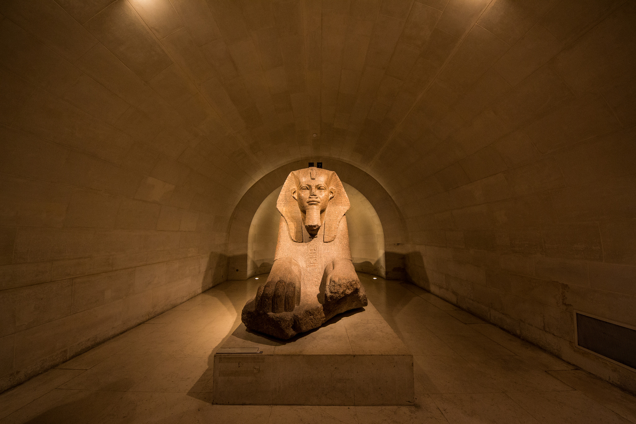 Sigma 8-16mm F4.5-5.6 DC HSM sample photo. Sphinx in paris photography