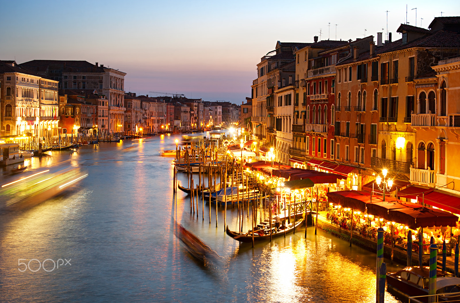 AF Zoom-Nikkor 28-80mm f/3.3-5.6G sample photo. Twilight in venice photography