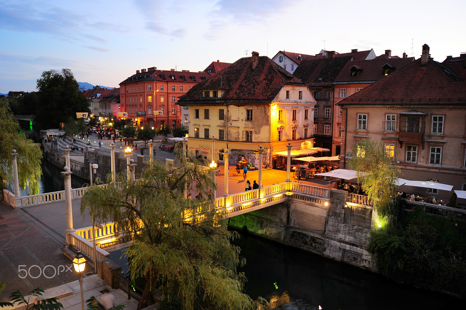 AF Zoom-Nikkor 28-80mm f/3.3-5.6G sample photo. Beautiful ljubljana photography