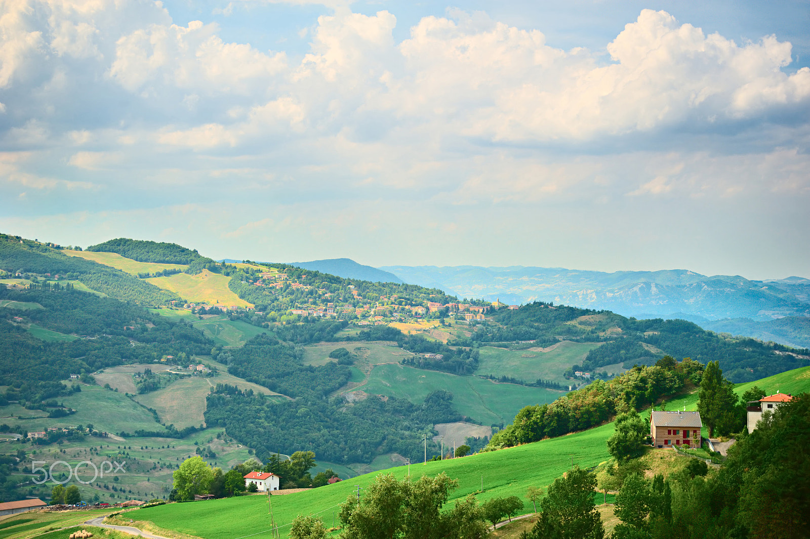 AF Zoom-Nikkor 28-80mm f/3.3-5.6G sample photo. Panoramic view of tuscany photography