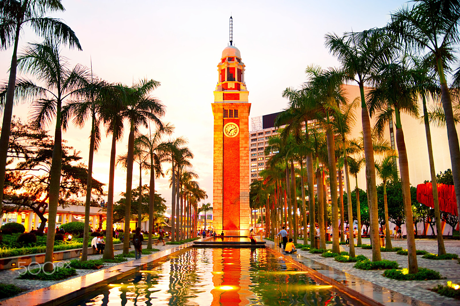 AF Zoom-Nikkor 28-80mm f/3.3-5.6G sample photo. Clock tower in hk photography