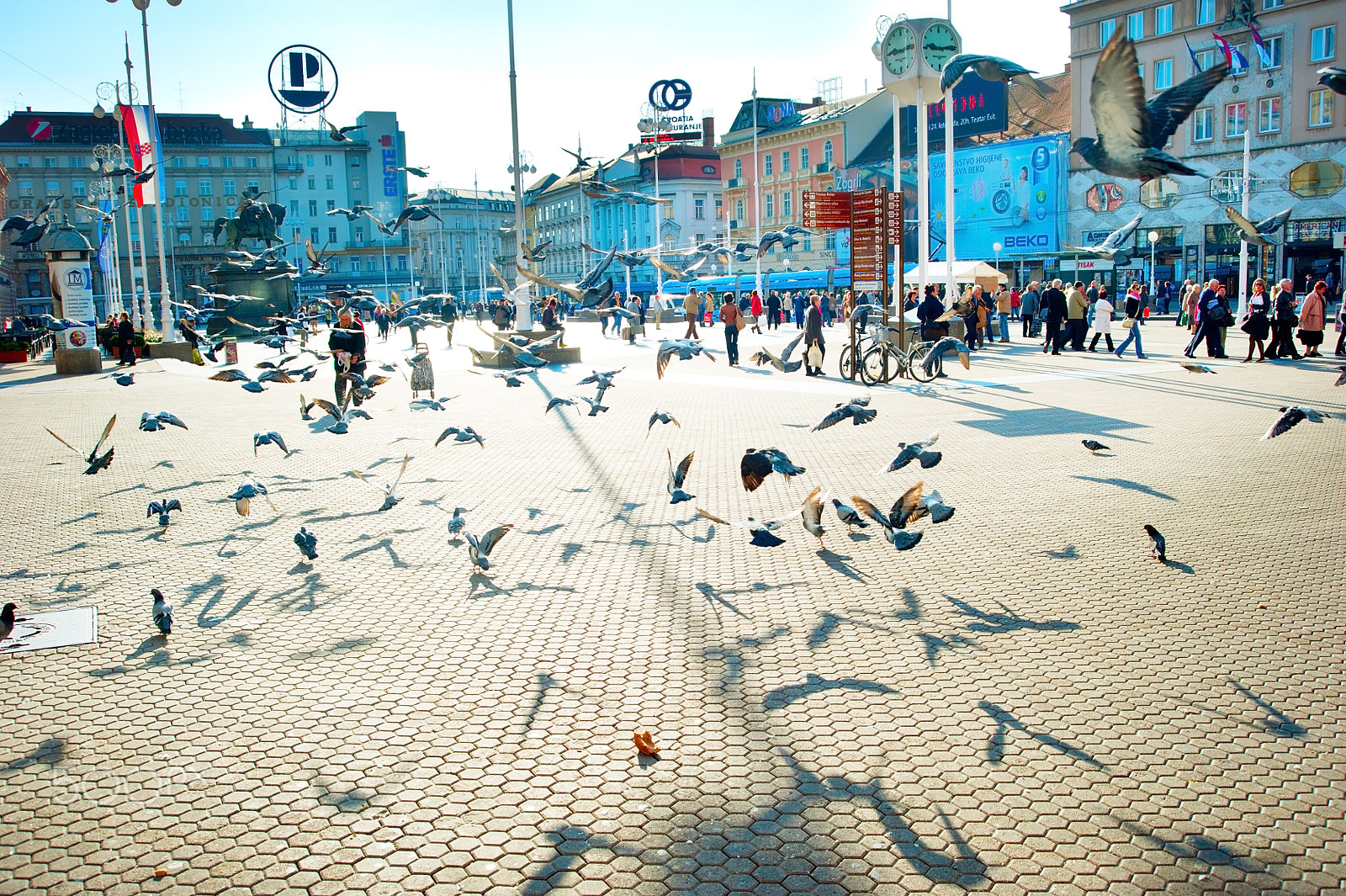 AF Zoom-Nikkor 28-80mm f/3.3-5.6G sample photo. Ban jelacic square, zagreb photography