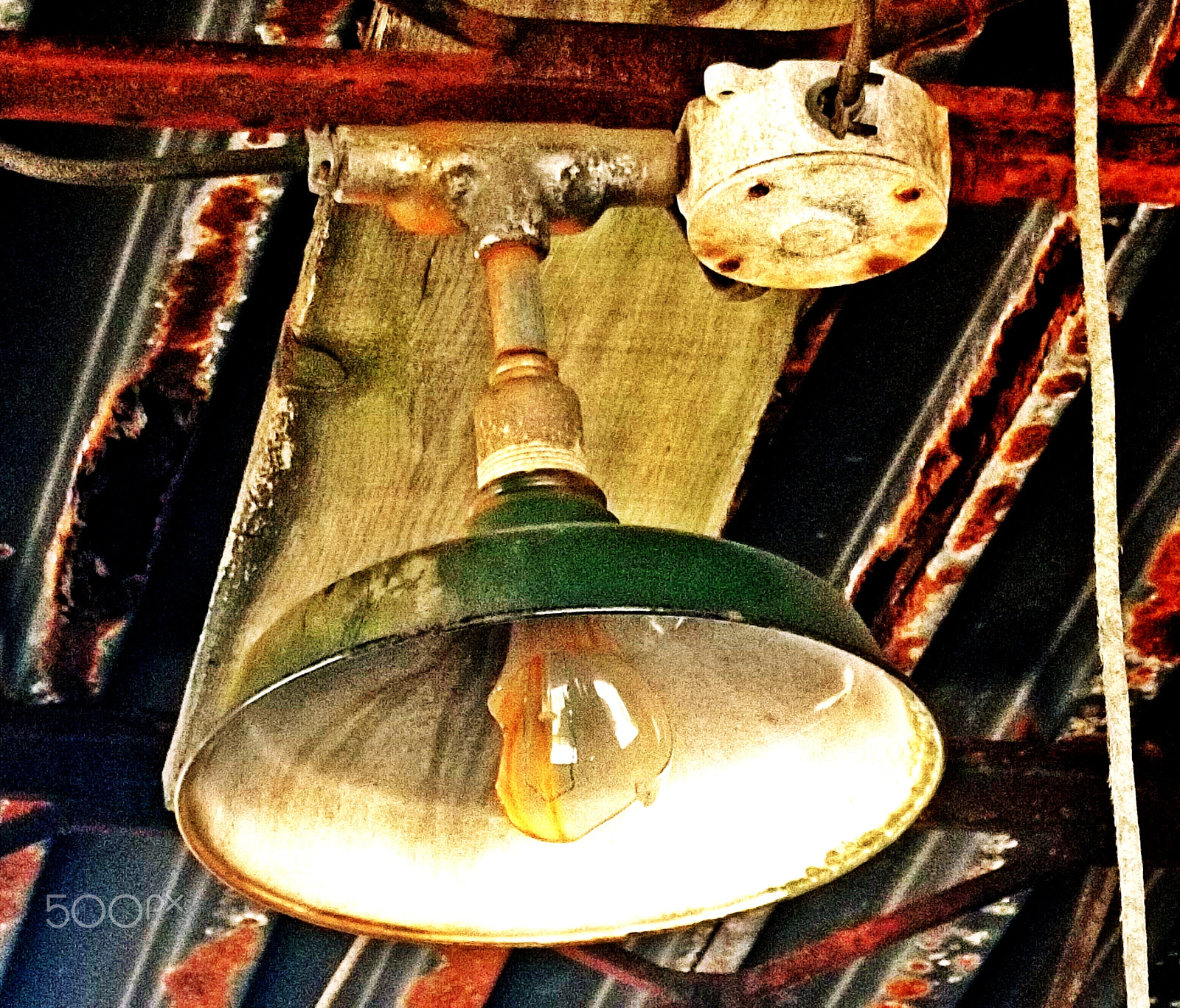 Kodak EASYSHARE M575 DIGITAL CAMERA sample photo. Old ceiling lamp in abandoned warehouse photography