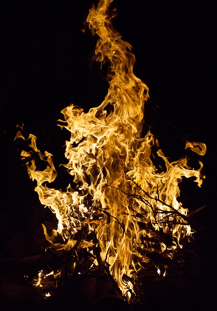 Olympus Zuiko Digital ED 12-60mm F2.8-4.0 SWD sample photo. Fire spirit photography
