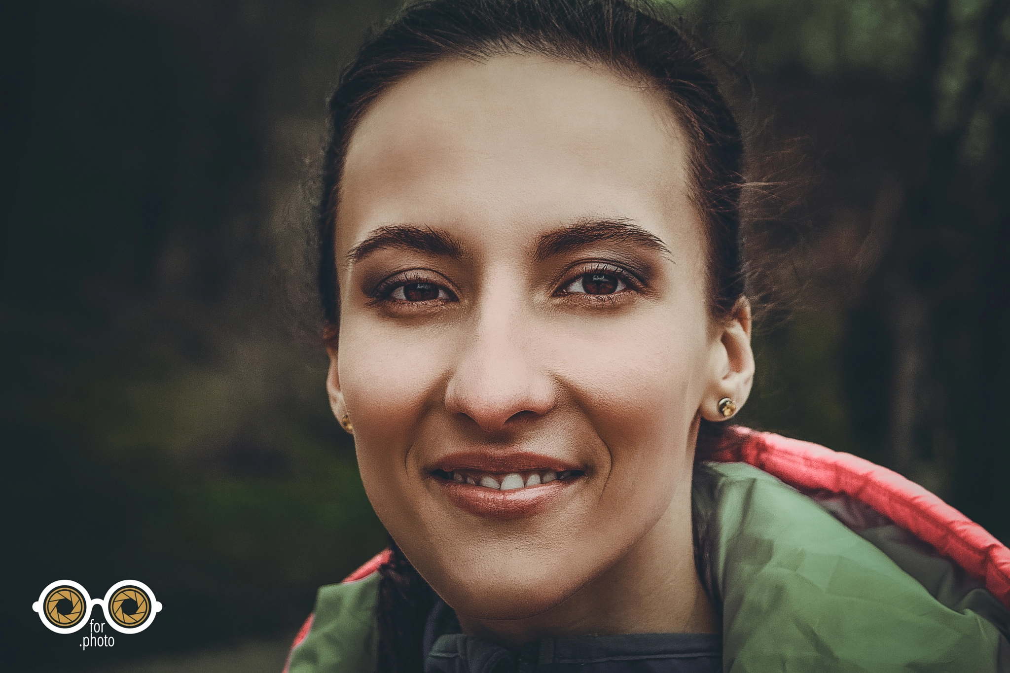 Canon EF 24-85mm F3.5-4.5 USM sample photo. Outdoor portrait photography