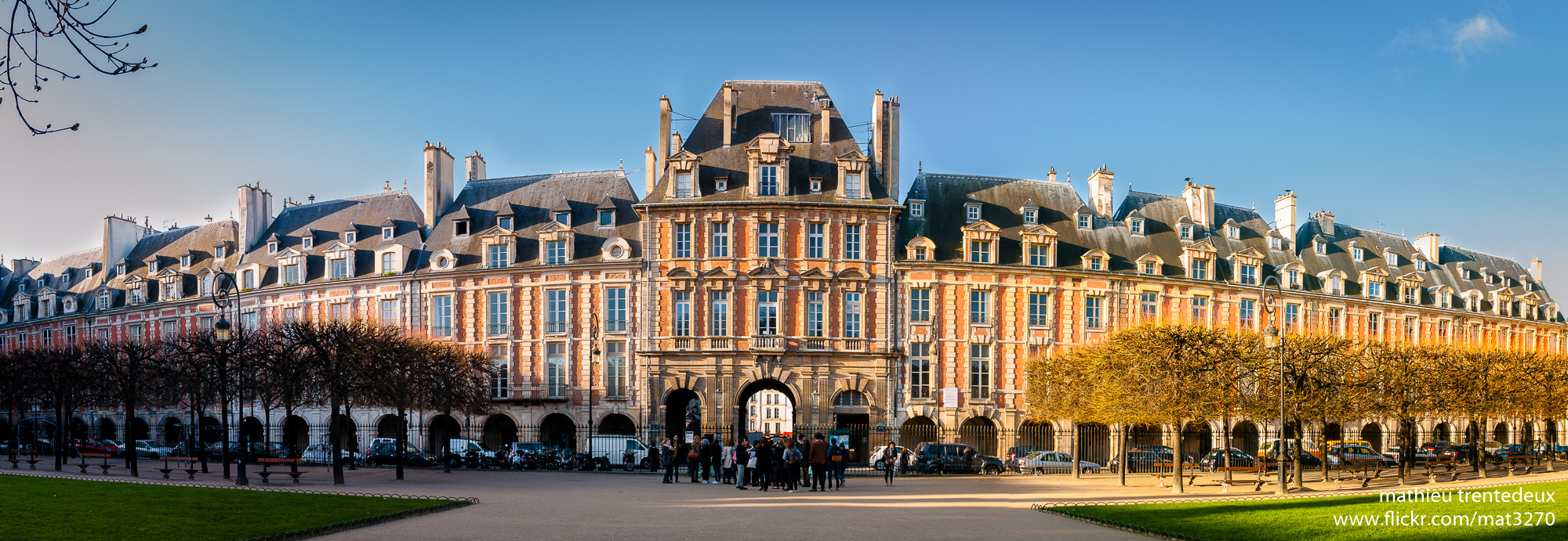 Nikon D90 + Sigma 17-70mm F2.8-4 DC Macro OS HSM | C sample photo. Place des vosges - panorama photography