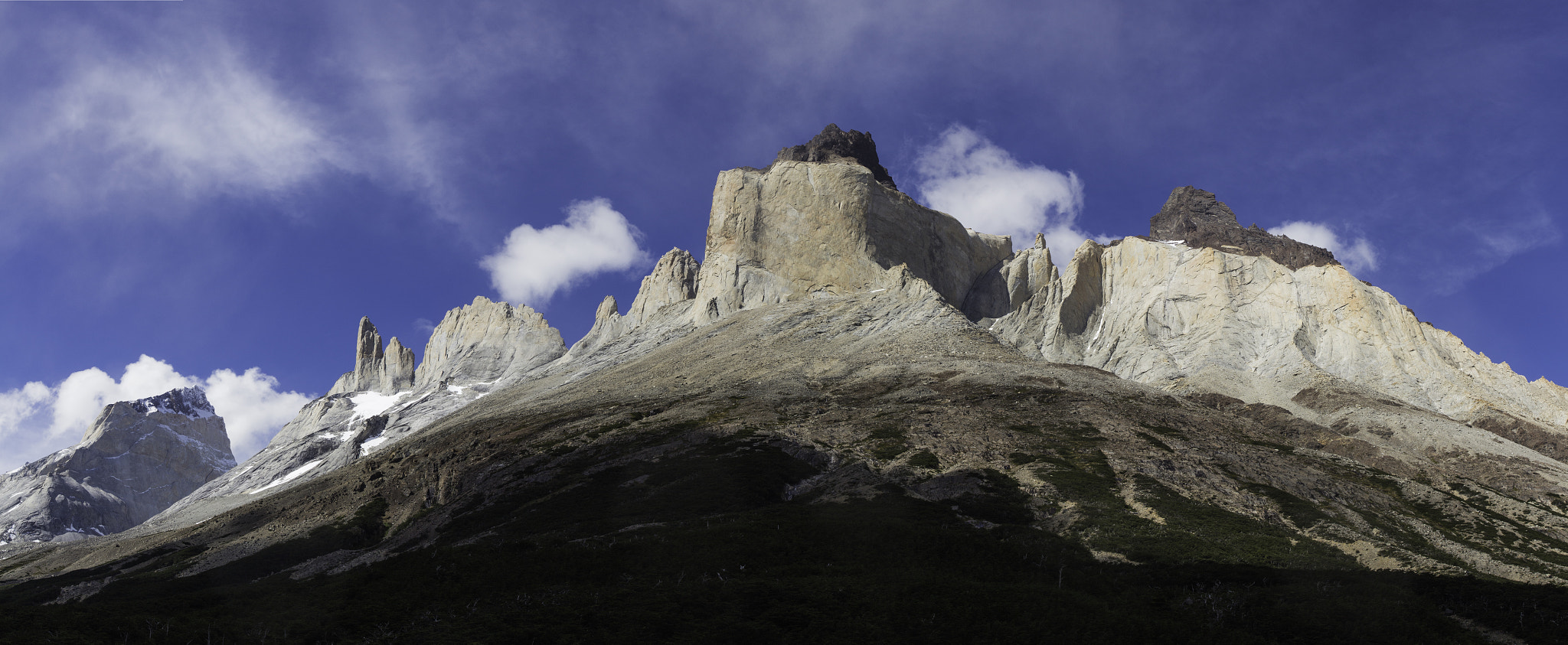 Canon EOS 650D (EOS Rebel T4i / EOS Kiss X6i) + Canon EF 17-40mm F4L USM sample photo. Up close and personal, cuernos del paine photography