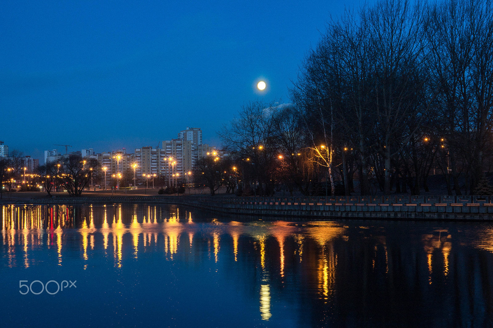 Sony E 18-200mm F3.5-6.3 OSS sample photo. Moon over the svisloch, minsk, belarus photography