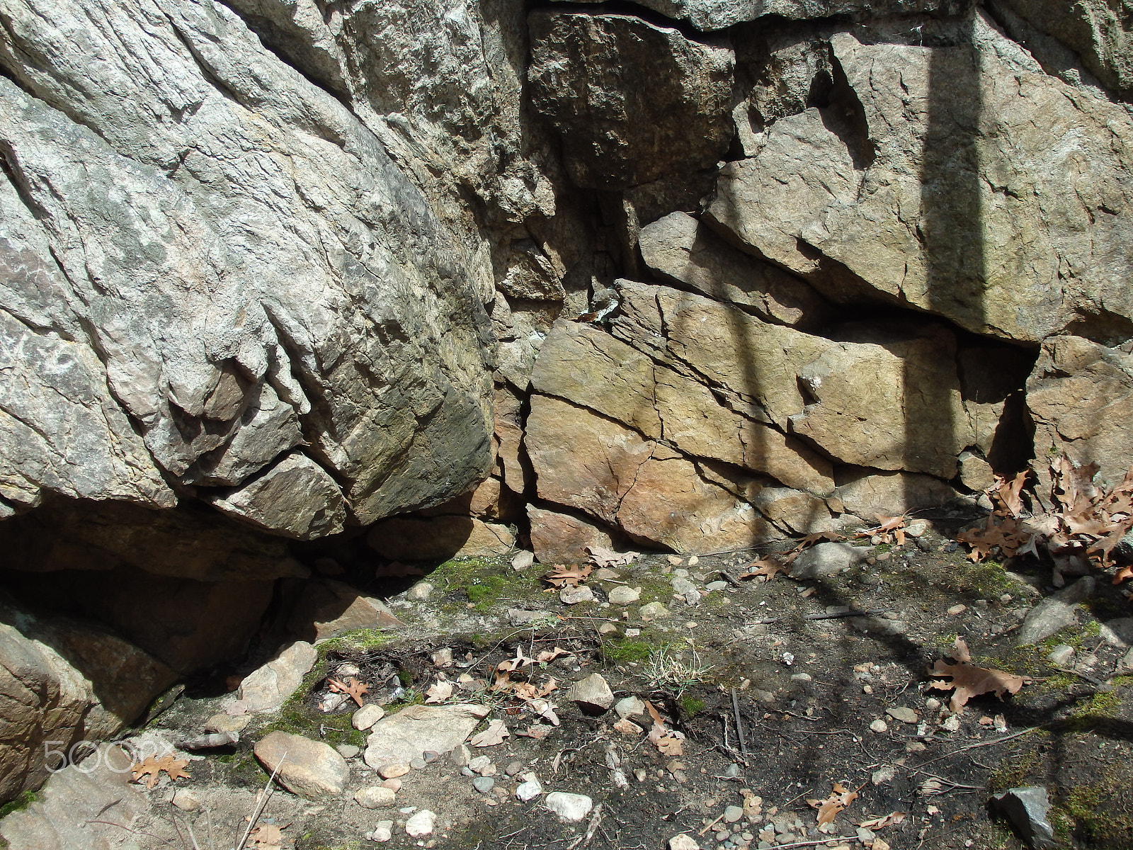 Olympus SH-60 sample photo. Nook in the rocks photography