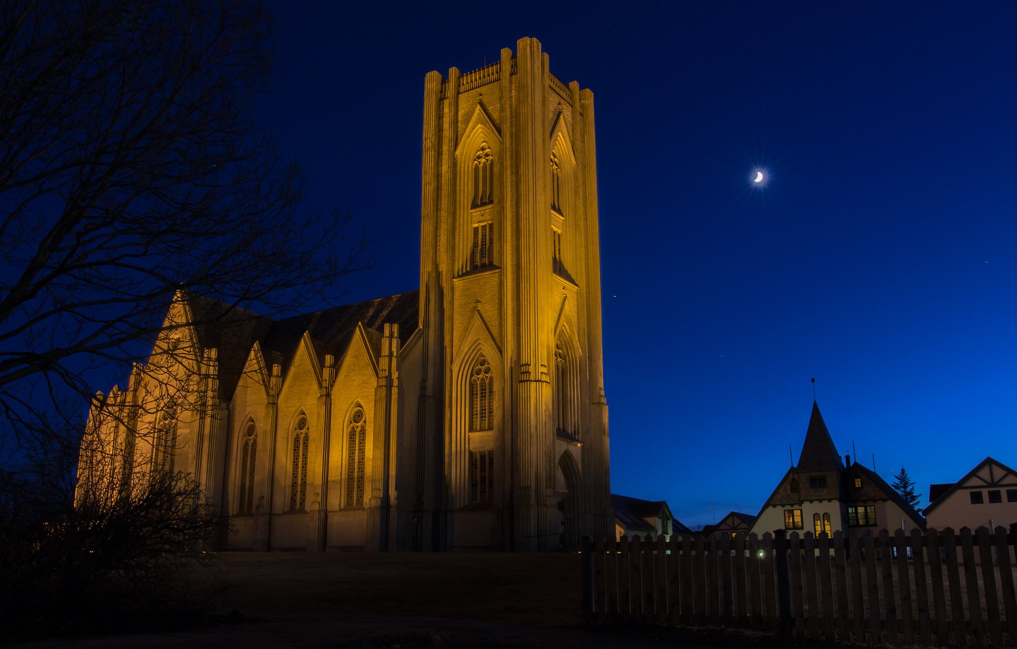 Sigma 18-35mm f/1.8 DC HSM sample photo. Landakotskirkja church photography