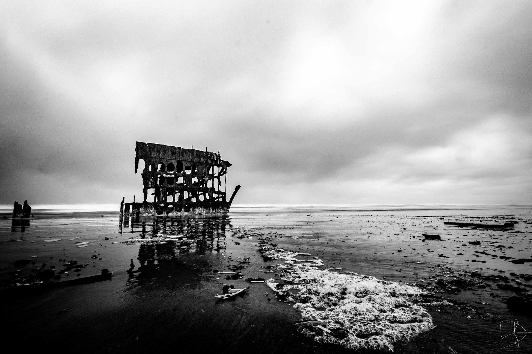 Canon EOS 650D (EOS Rebel T4i / EOS Kiss X6i) + Canon EF-S 10-18mm F4.5–5.6 IS STM sample photo. The wreck of the peter iredale photography