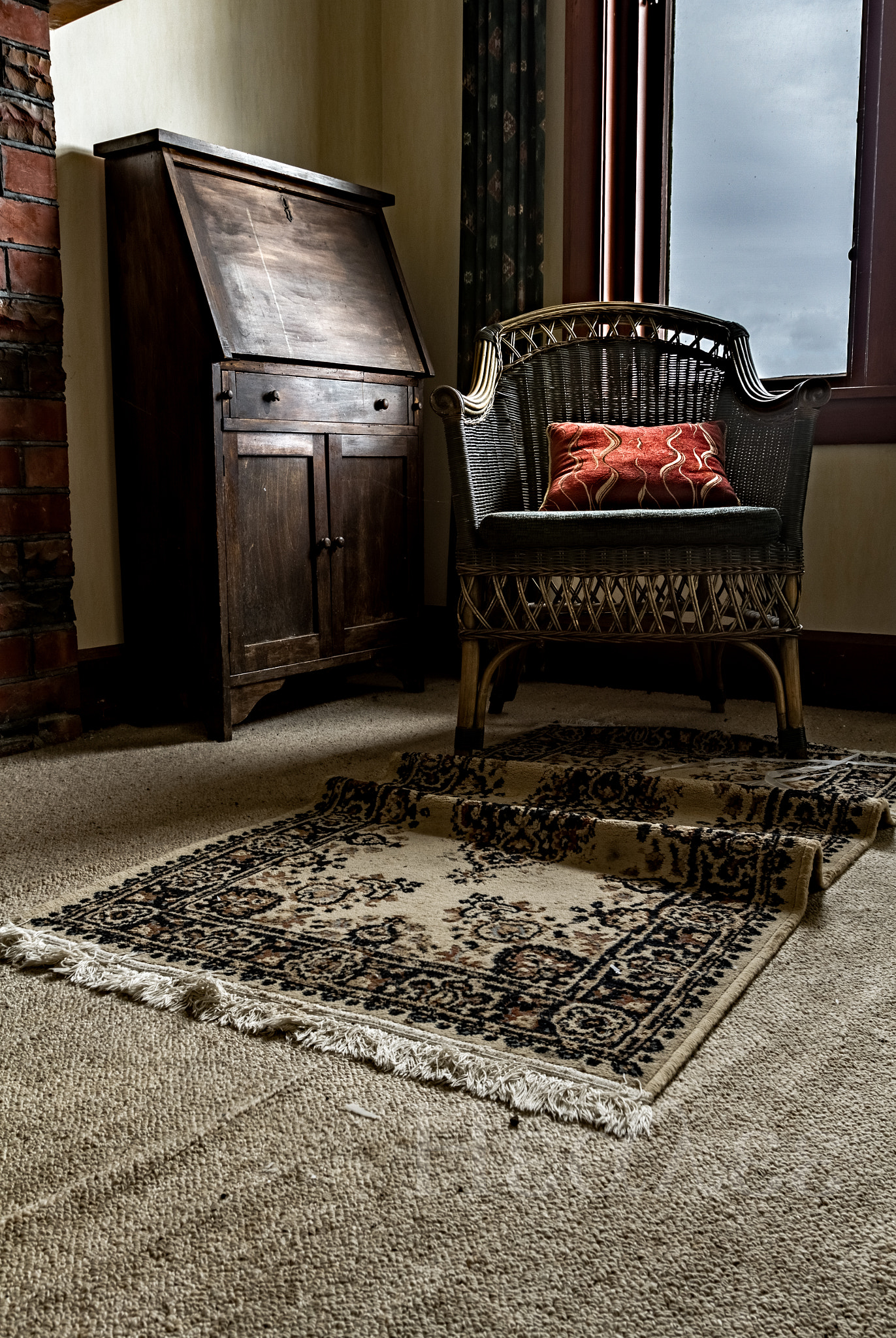 Canon EF 16-35mm F2.8L USM sample photo. The retreat chair photography