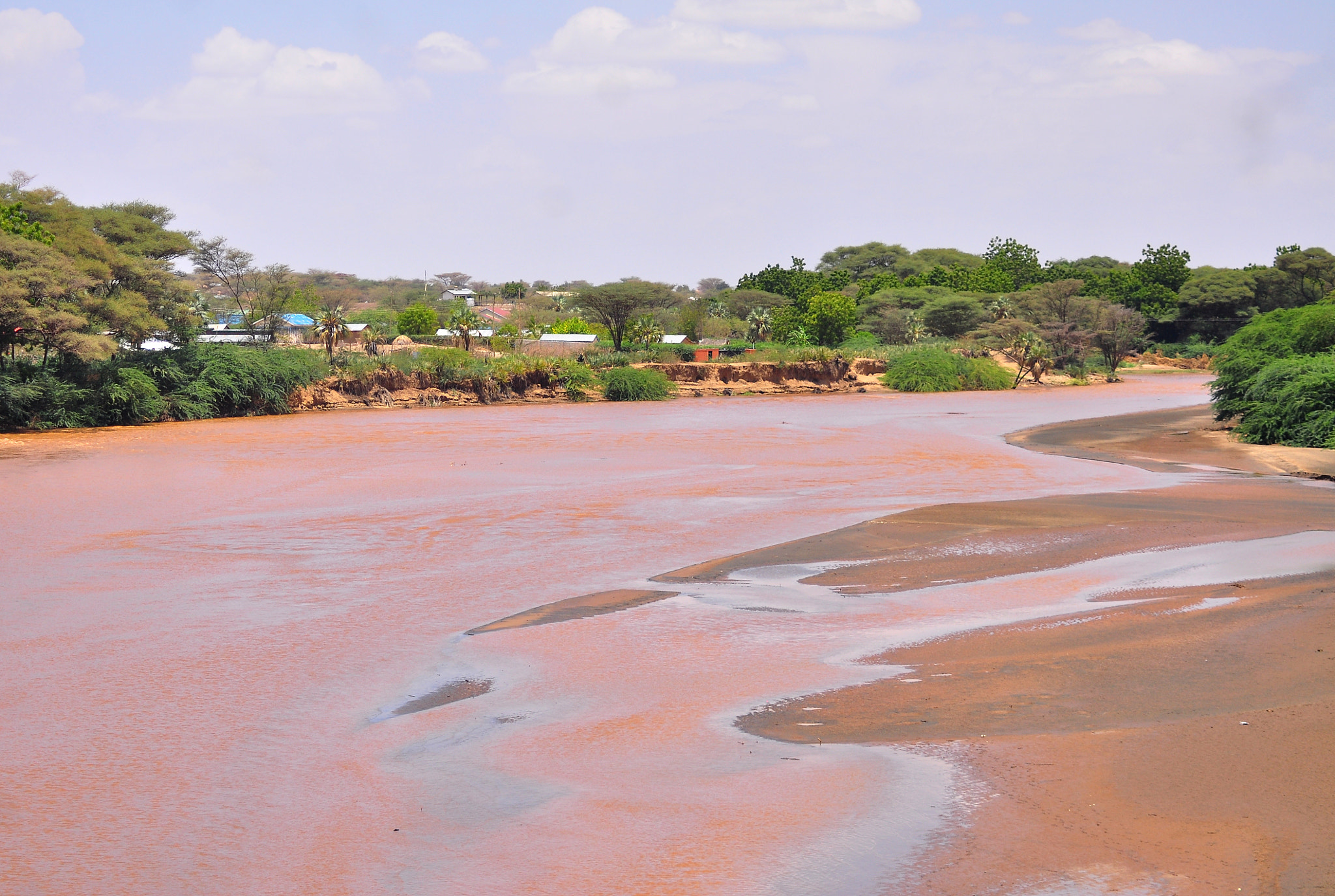 AF Zoom-Nikkor 70-300mm f/4-5.6D ED sample photo. The turkwel river photography